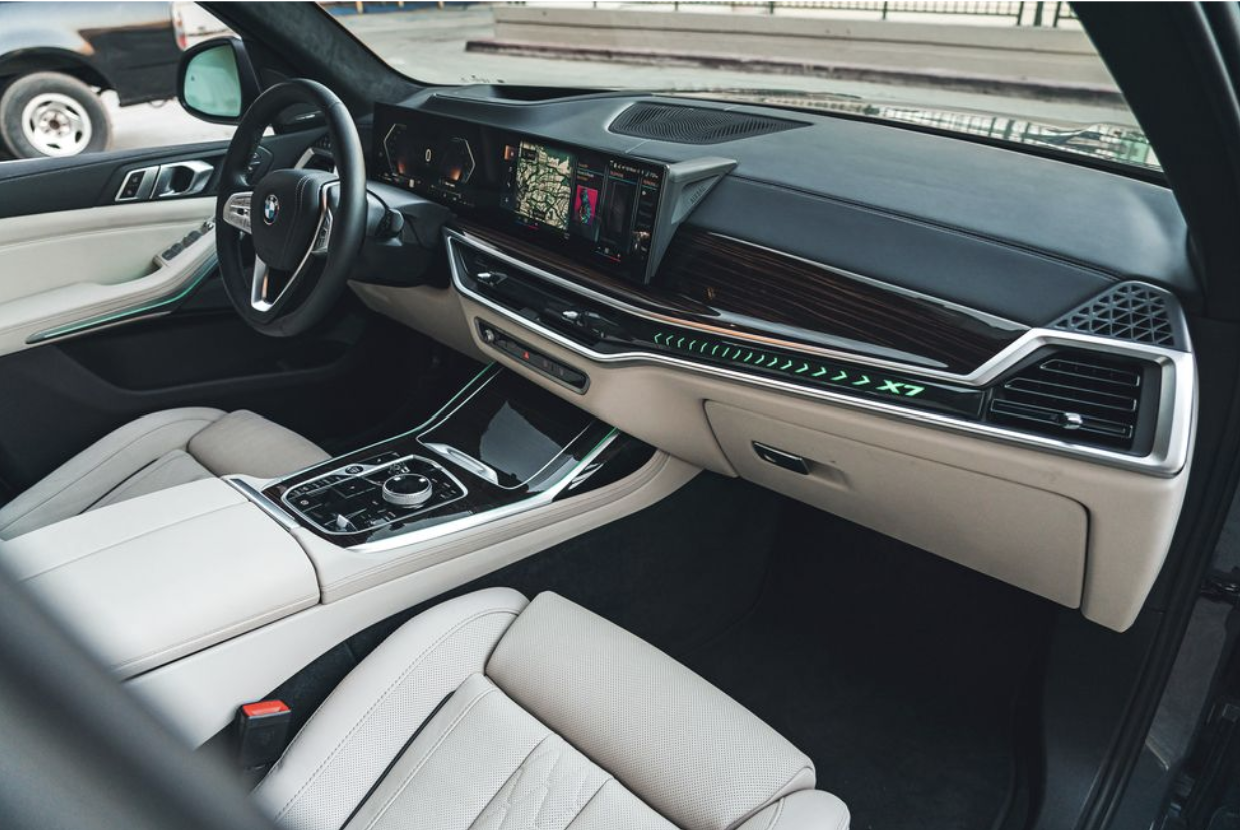 hệ thống giải trí bmw x7 2023